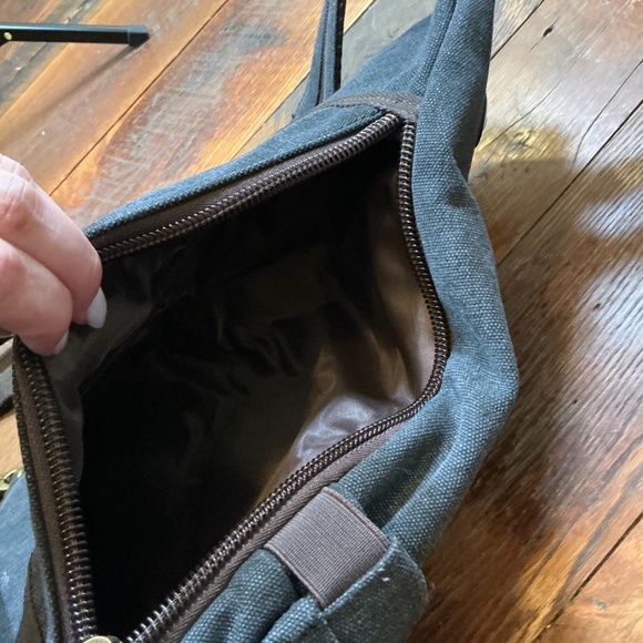 Canvas Sling Backpack Crossbody Chest Bag with USB Charging Port – Adjustable St - Picture 6 of 8